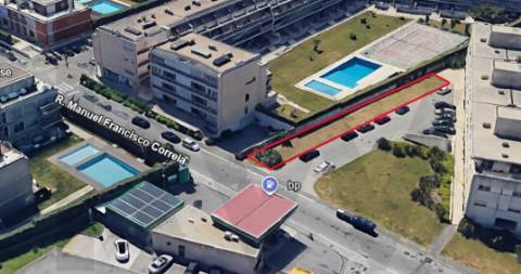 Terreno para construção de (16) garagens em Lavra