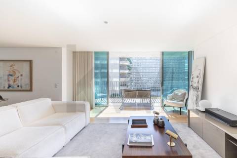 FANTÁSTICO APARTAMENTO T2 DE LUXO EM MATOSINHOS SUL