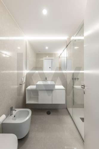 FANTÁSTICO APARTAMENTO T2 DE LUXO EM MATOSINHOS SUL