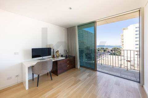 FANTÁSTICO APARTAMENTO T2 DE LUXO EM MATOSINHOS SUL