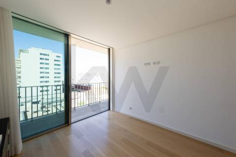 FANTÁSTICO APARTAMENTO T2 DE LUXO EM MATOSINHOS SUL