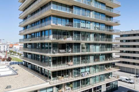 FANTÁSTICO APARTAMENTO T2 DE LUXO EM MATOSINHOS SUL