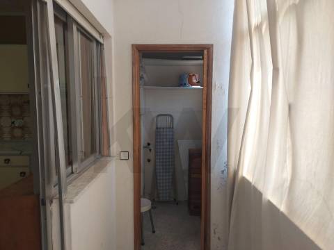 Apartamento T2 em Ermesinde com 104  m2,garagem BOX e varanda