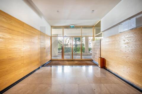 Apartamento T1 na Foz com vista para o mar incrível - Arrendamento - Marechal Saldanha