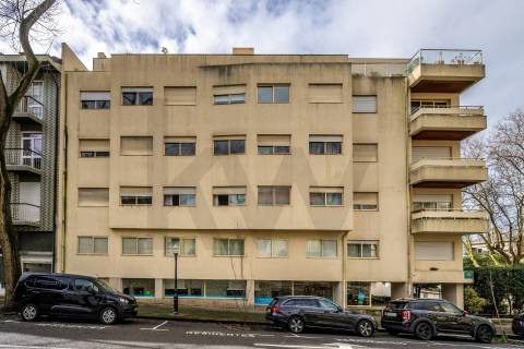 Apartamento T1 na Foz com vista para o mar incrível - Arrendamento - Marechal Saldanha