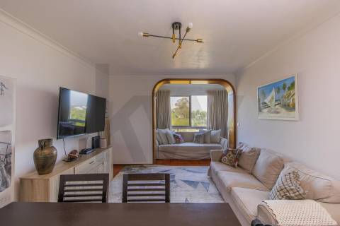 APARTAMENTO T1+1 VILAR DE ANDORINHO (GAIA)