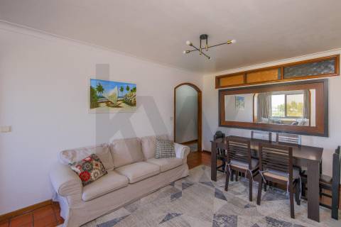 APARTAMENTO T1+1 VILAR DE ANDORINHO (GAIA)