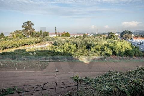 APARTAMENTO T1+1 VILAR DE ANDORINHO (GAIA)