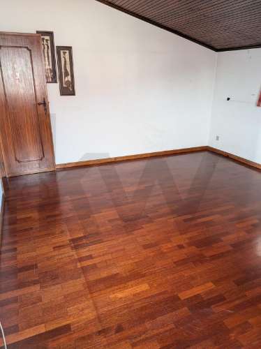 moradia isolada cheia de personalidade!