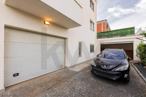 Moradia T4 Unifamiliar em São Pedro d´Este - Braga