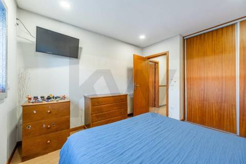 Andar Moradia T3 com garagem fechada e jardim Monte Córdova Santo Tirso