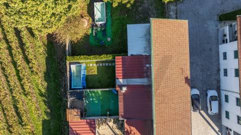 Andar Moradia T3 com garagem fechada e jardim Monte Córdova Santo Tirso