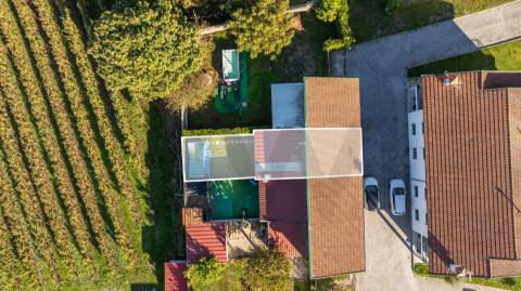 Andar Moradia T3 com garagem fechada e jardim Monte Córdova Santo Tirso