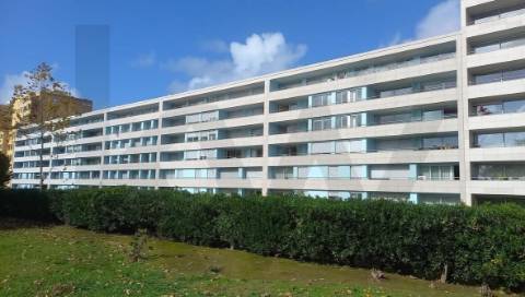 💎 Exclusividade e Prestígio: O Seu T4 de Sonho no Náutilos Parque, Matosinhos Sul 🌊🌳