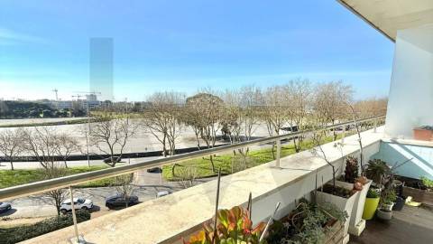 💎 Exclusividade e Prestígio: O Seu T4 de Sonho no Náutilus Parque, Matosinhos Sul 🌊🌳