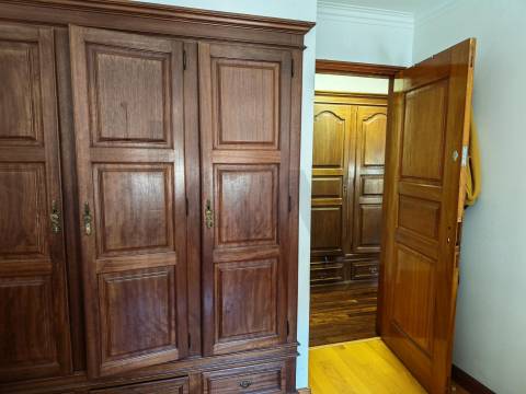 Apartamento T4 junto pólo universitário de Guimarães