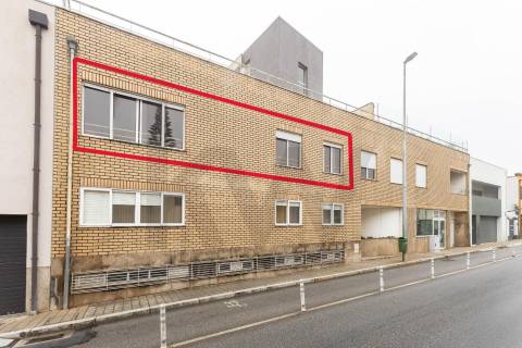 APARTAMENTO T2 PARA ARRENDAMENTO - CARVALHIDO - PORTO