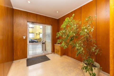 APARTAMENTO T2 PARA ARRENDAMENTO - CARVALHIDO - PORTO