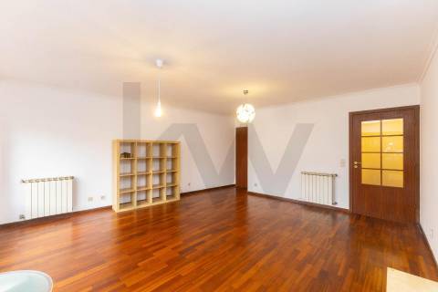 APARTAMENTO T2 PARA ARRENDAMENTO - CARVALHIDO - PORTO