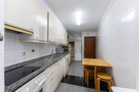 APARTAMENTO T2 PARA ARRENDAMENTO - CARVALHIDO - PORTO