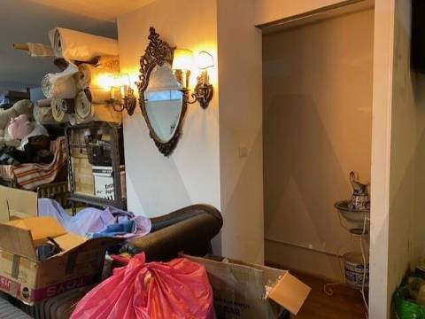 Garagem com 150m2 na Av. Republica, ao El Corte Inglês, possibilidade de transformar em habitação.