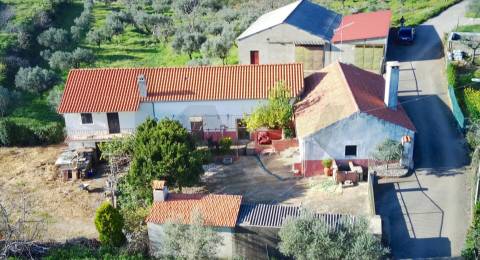 Quinta em Quintas da Torre – Rapoula, Fundão 