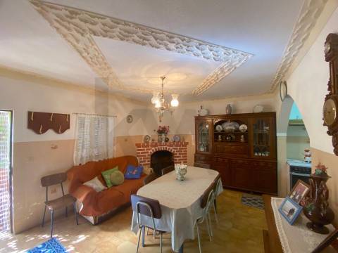 Quinta em Quintas da Torre – Rapoula, Fundão 