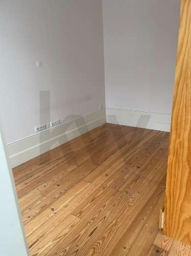 Apartamento T1 na Rua Duque de Loulé na Baixa do Porto