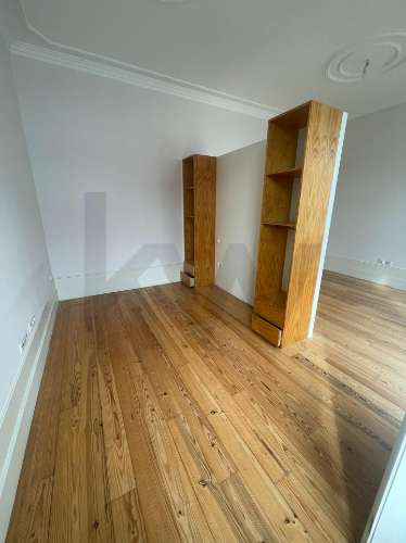 Apartamento T1 na Rua Duque de Loulé na Baixa do Porto