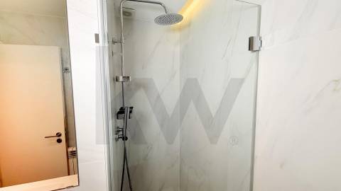 T2 em Canidelo, Vila Nova de Gaia, 500 metros da Praia. 1º andar com elevador e garagem individual