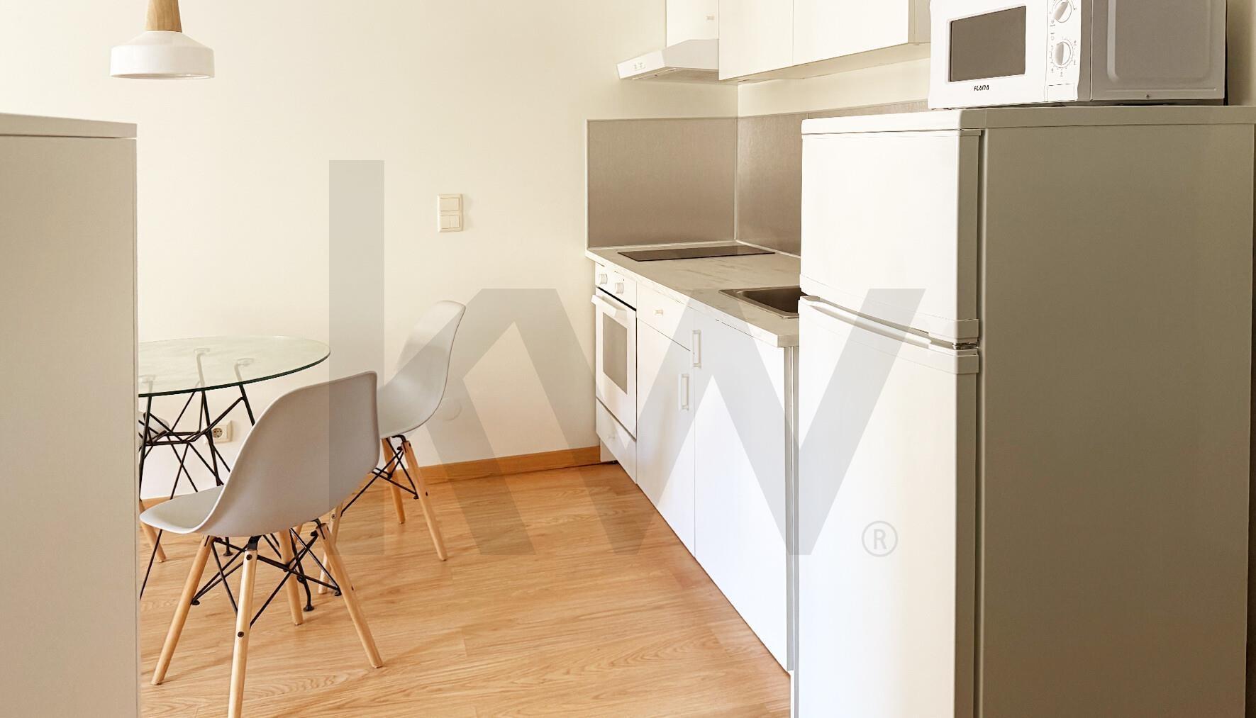 Estúdio T0, Renovado e Equipado no Centro Histórico de Viana