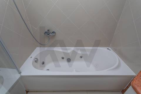 T2 na Quinta da Beloura | Acesso Direto do Terraço para Jardim e Piscina