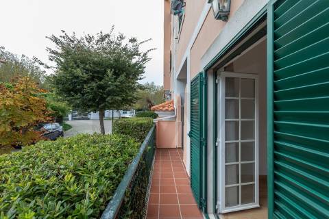 T2 na Quinta da Beloura | Acesso Direto do Terraço para Jardim e Piscina