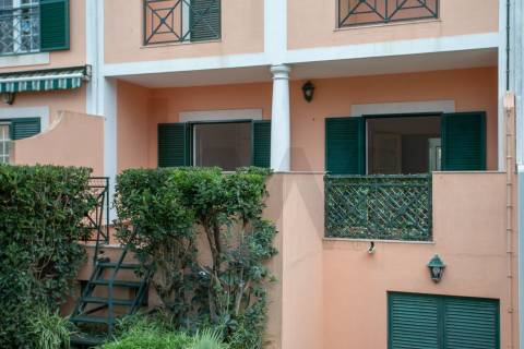 T2 na Quinta da Beloura | Acesso Direto do Terraço para Jardim e Piscina