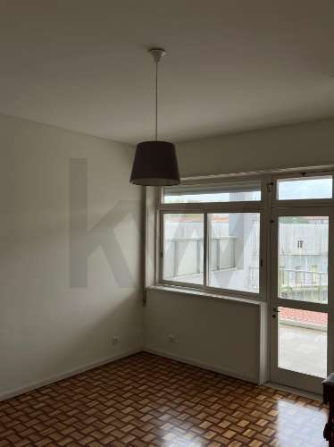 Apartamento paraT2 para Arrendamento