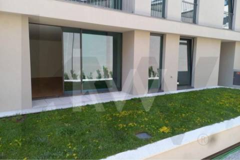 T1 para rendimento na Rua Sousa Aroso. No Litoral Living, Condomínio Fechado em Matosinhos Sul