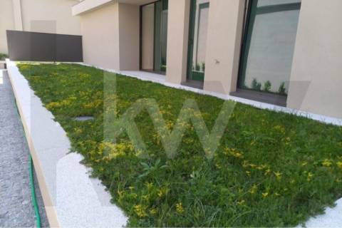 T1 para rendimento na Rua Sousa Aroso. No Litoral Living, Condomínio Fechado em Matosinhos Sul