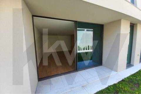 T1 para rendimento na Rua Sousa Aroso. No Litoral Living, Condomínio Fechado em Matosinhos Sul