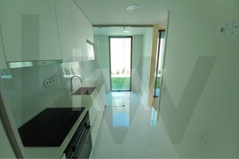 T1 para rendimento na Rua Sousa Aroso. No Litoral Living, Condomínio Fechado em Matosinhos Sul