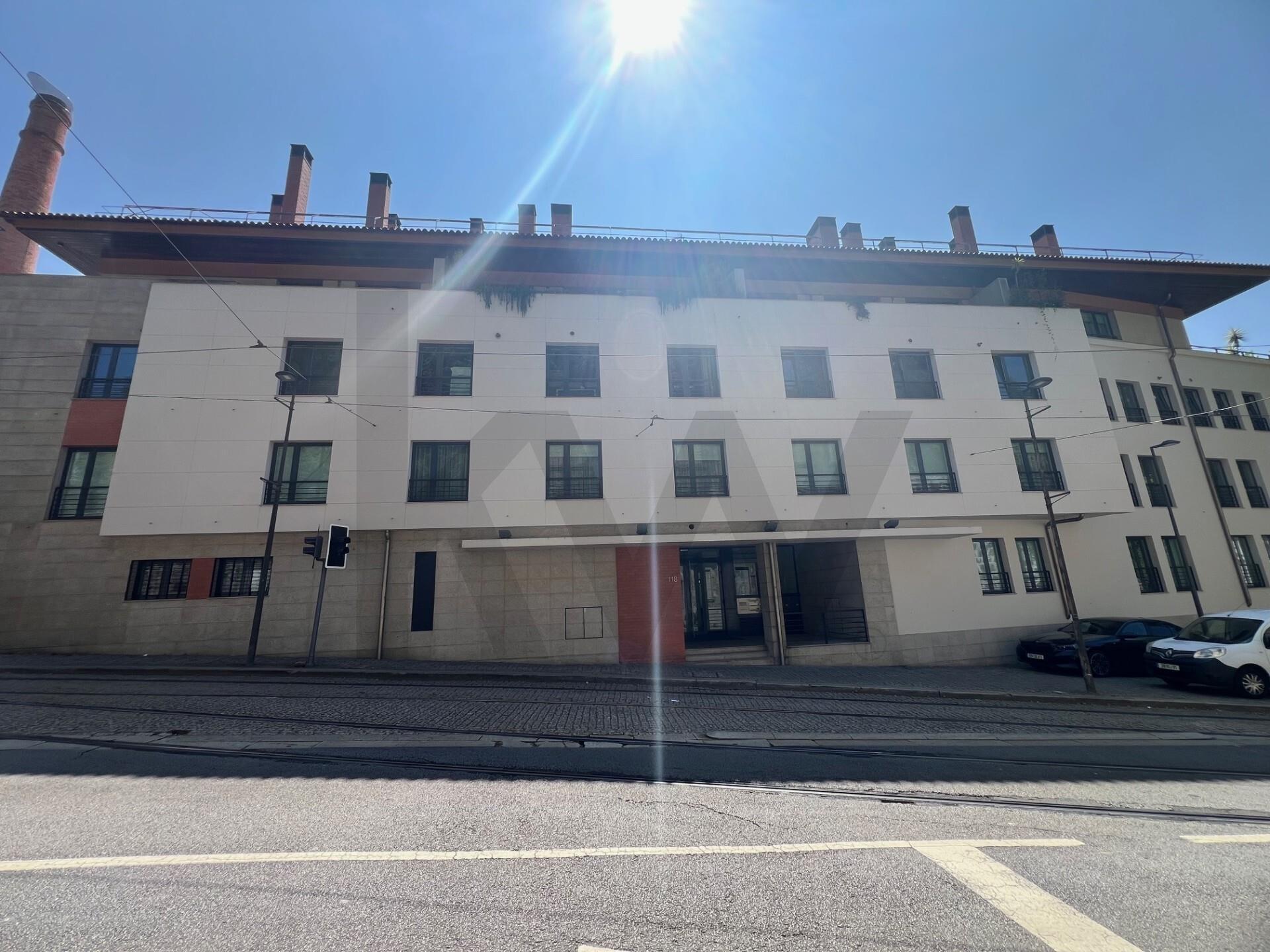 Apartamento T3 com vista fantástica sobre rio Douro