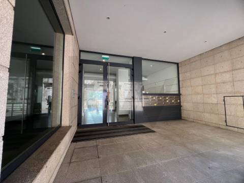 Apartamento T3 com vista fantástica sobre rio Douro