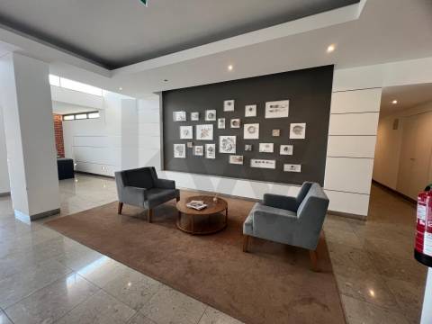 Apartamento T3 com vista fantástica sobre rio Douro