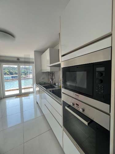 Apartamento T3 com vista fantástica sobre rio Douro