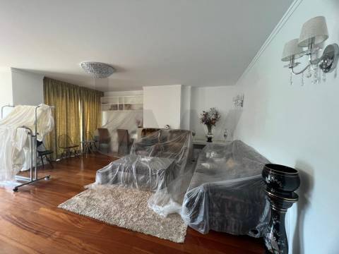 Apartamento T3 com vista fantástica sobre rio Douro