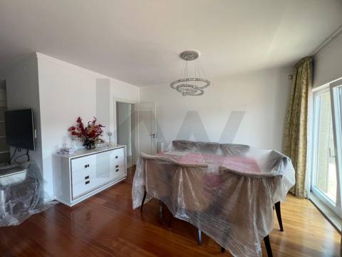 Apartamento T3 com vista fantástica sobre rio Douro