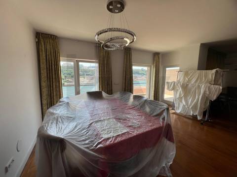 Apartamento T3 com vista fantástica sobre rio Douro