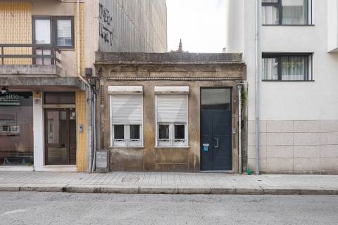 Prédio com potencial de construção, Boavista / Cedofeita / Porto