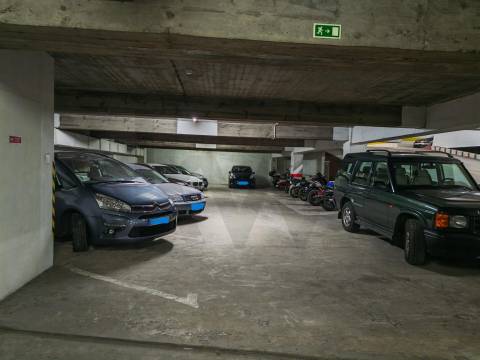 Parque de estacionamento público