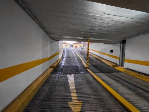 Parque de estacionamento público