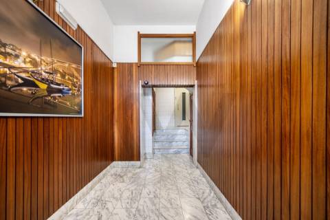 Apartamento T4 Triplex na Foz do Douro com Vista Mar e Terraços – 50m da Avenida Brasil